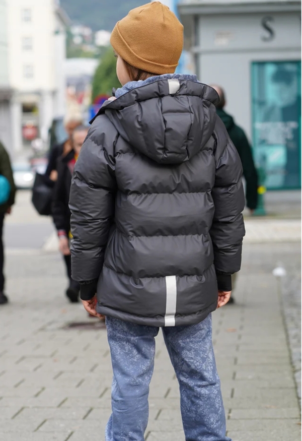 KATTNAKKEN BOBLEREGNJAKKE SLUDD JUNIOR Kattesvart - Kattnakken